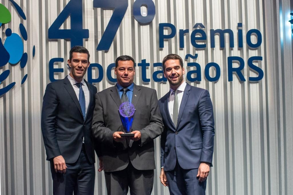 Marcopolo conquista Prêmio Exportação 2019 da ADVB/RS.