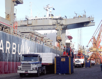 Quadrimestre movimenta mais de 11 milhões de toneladas no Porto do Rio Grande.
