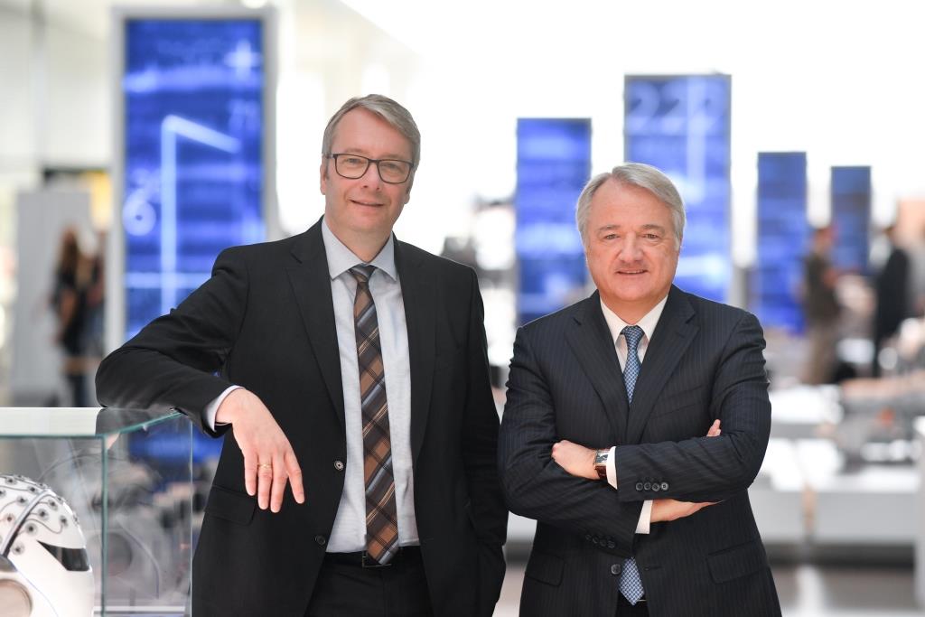 CEO da ZF, Dr. Stefan Sommer, deixa a empresa.