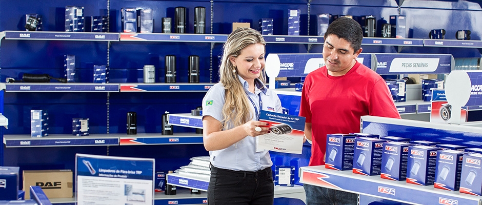 PACCAR Parts é pioneira com supermercado de peças de caminhões no Brasil.