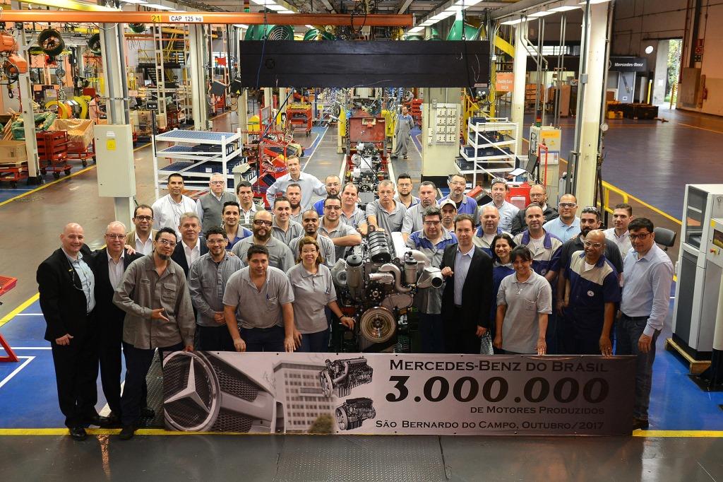 Mercedes-Benz alcança o marco de 3 milhões de motores produzidos no Brasil.