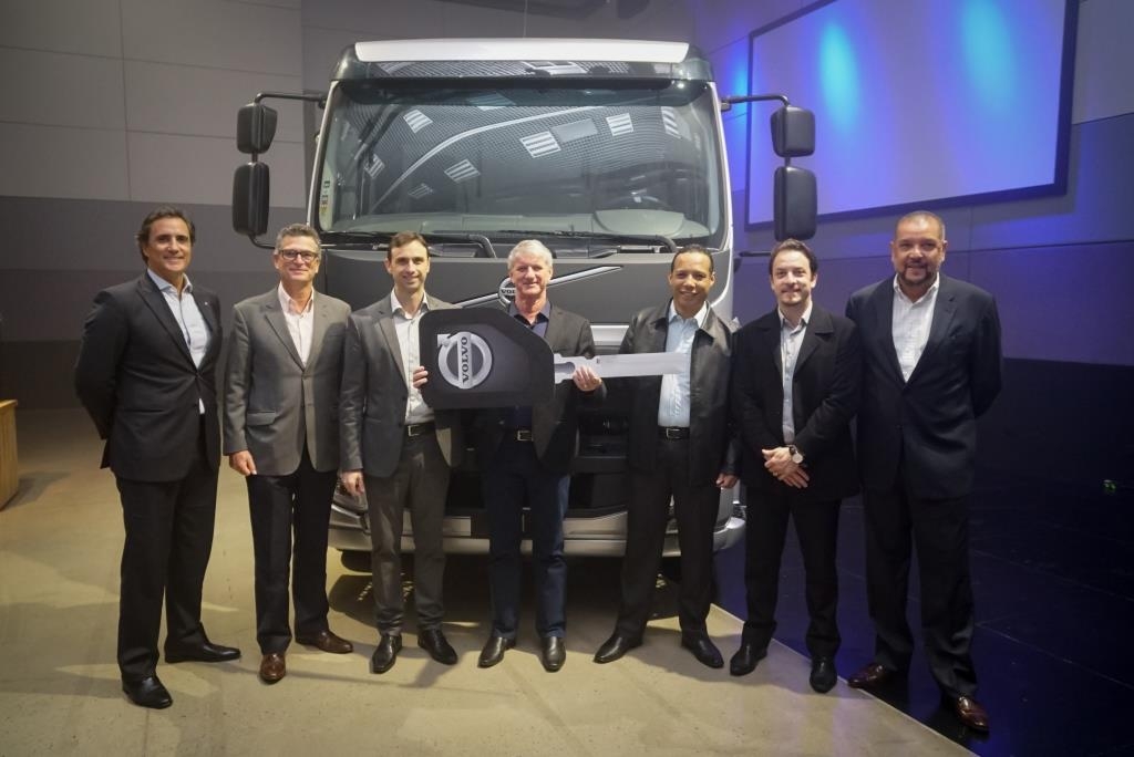 Promoção “Peça Volvo e Ganhe Mais” entrega prêmios aos vencedores.