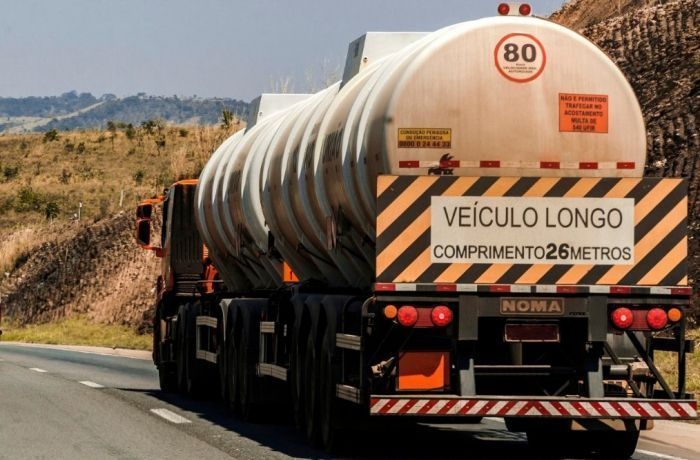 Restrições para caminhões no feriado da Proclamação da República.