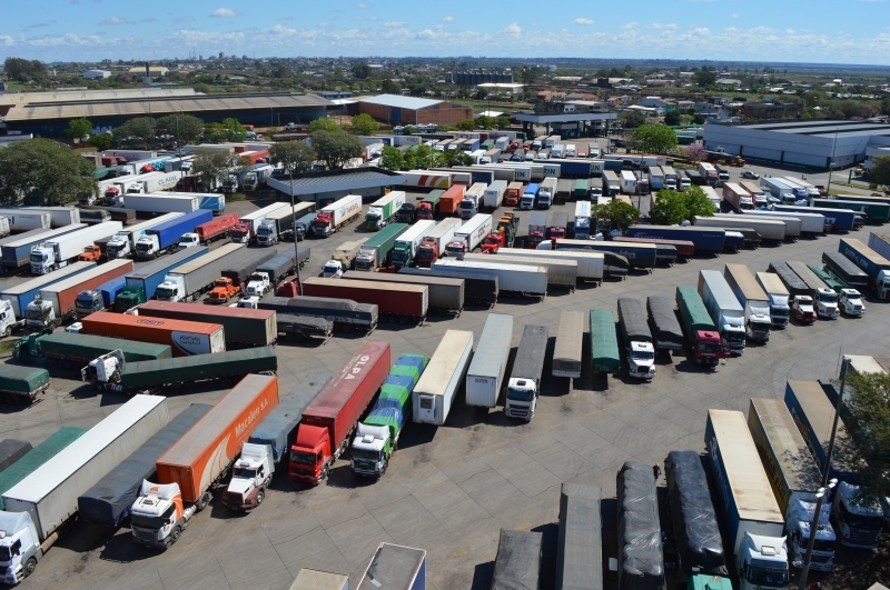 Novo Marco Regulatório do transporte reduz impostos de transportadores e aumenta pontuação da CNH de motoristas.