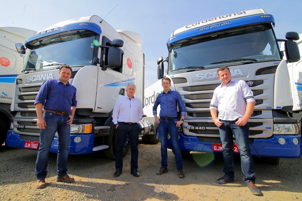 Scania comemora 1.500 programas de manutenção flexível ativados.