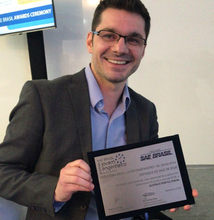 DAF Caminhões tem engenheiro premiado pela SAE Brasil.