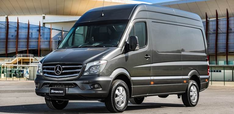 Linha Sprinter oferece vários modelos e versões para o setor de supermercados.
