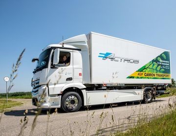 Actros elétrico é testado por clientes há mais de um ano na Europa.