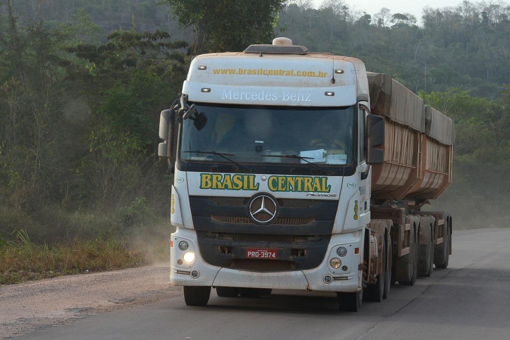 Mercedes-Benz vende 100 caminhões Actros para a Brasil Central.