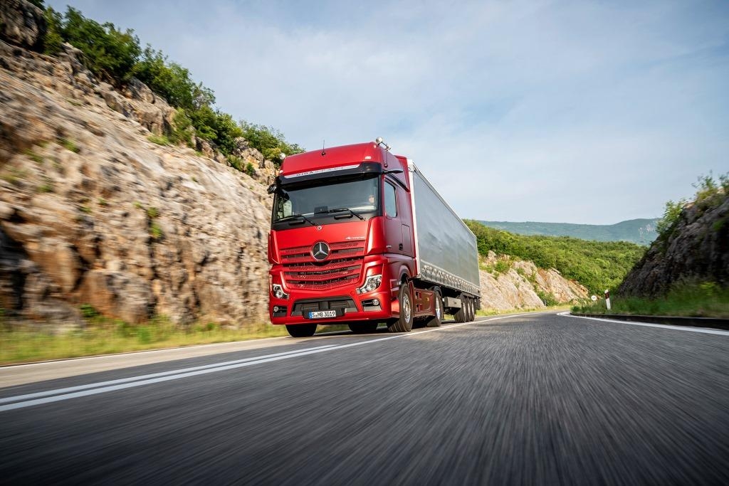 Daimler Trucks bate recorde de vendas em 2018.