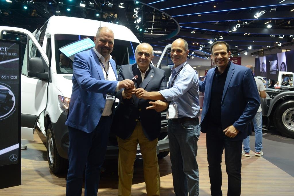 Braspress adquire 40 furgões da Nova Sprinter na Fenatran.