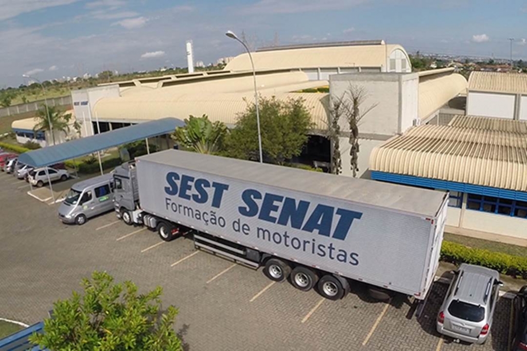 SEST SENAT promove ação para caminhoneiros em todo Brasil.