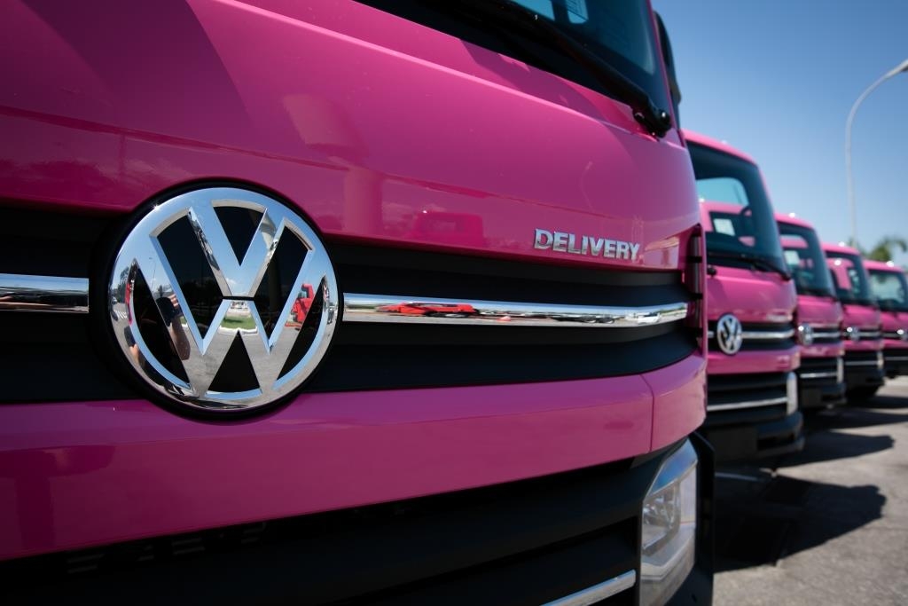 Série especial do Delivery sai de fábrica com pintura em homenagem ao Outubro Rosa.