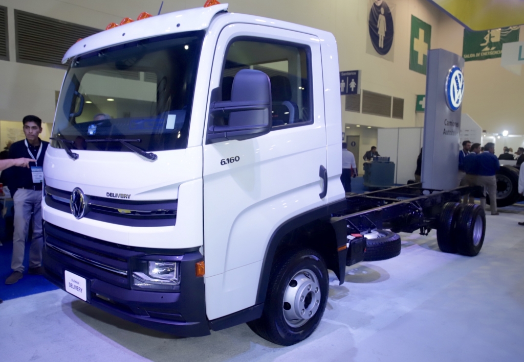Caminhão VW Delivery 6.160 desembarca no México.