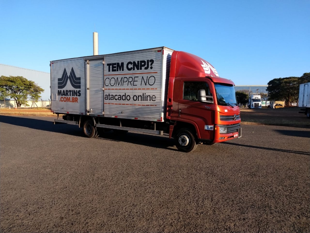 Volkswagen reforça tradição no atacado brasileiro com venda de 74 caminhões Delivery ao Grupo Martins.