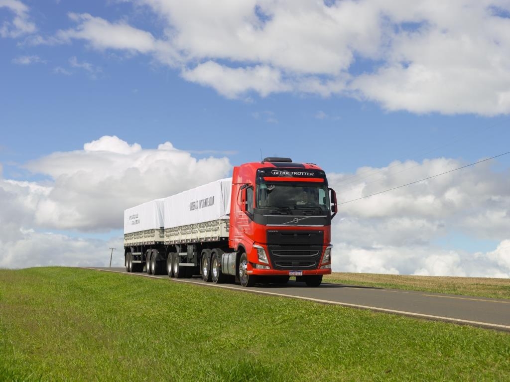 Pela quarta vez, Volvo FH é o caminhão pesado com o maior valor de revenda.
