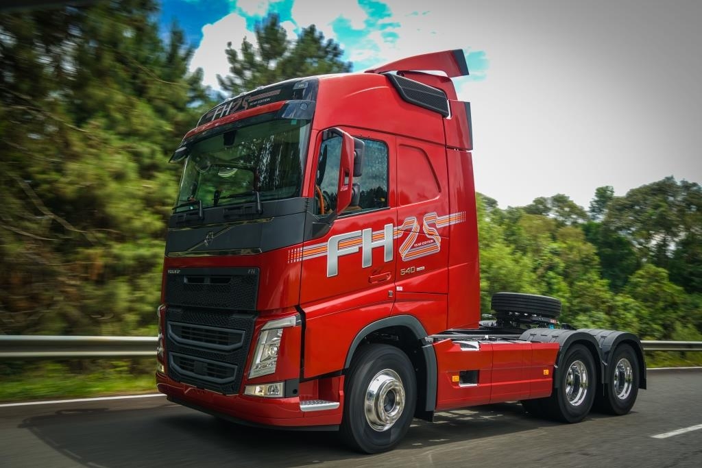 Série Especial Volvo FH 25 anos chega ao Brasil.