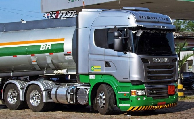 Diesel - Governo notifica 10 distribuidoras que ainda não reduziram preço.