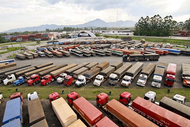 Transporte rodoviário gera mais de 2,8 mil empregos em março.