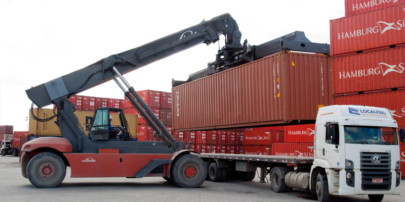 Aumento nas exportações e importações em 2017 terá reflexo positivo nos transportes.