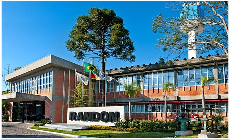Randon recebe prêmio na categoria Carrocerias e Implementos para Caminhões.
