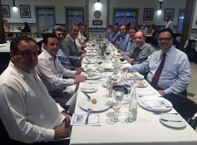 Personalidades do setor do TRC se reúnem em jantar da Anfir.
