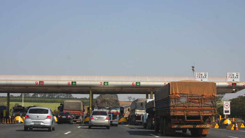 Pedágios vão subir nas rodovias paulistas a partir de 1º de julho.
