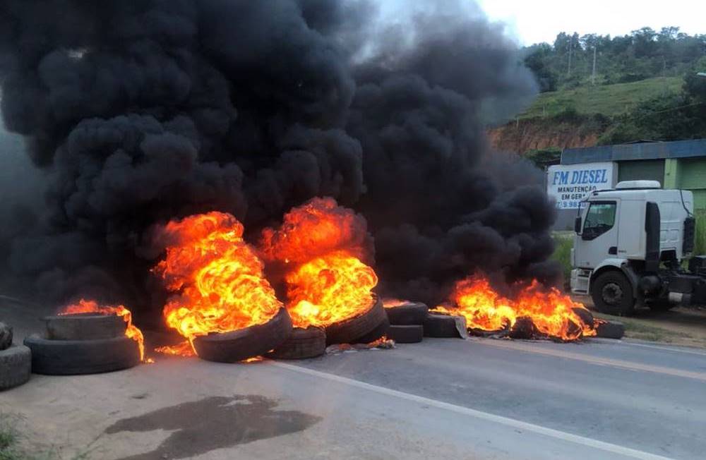 Protesto de Caminhoneiros: Últimas Atualizações.