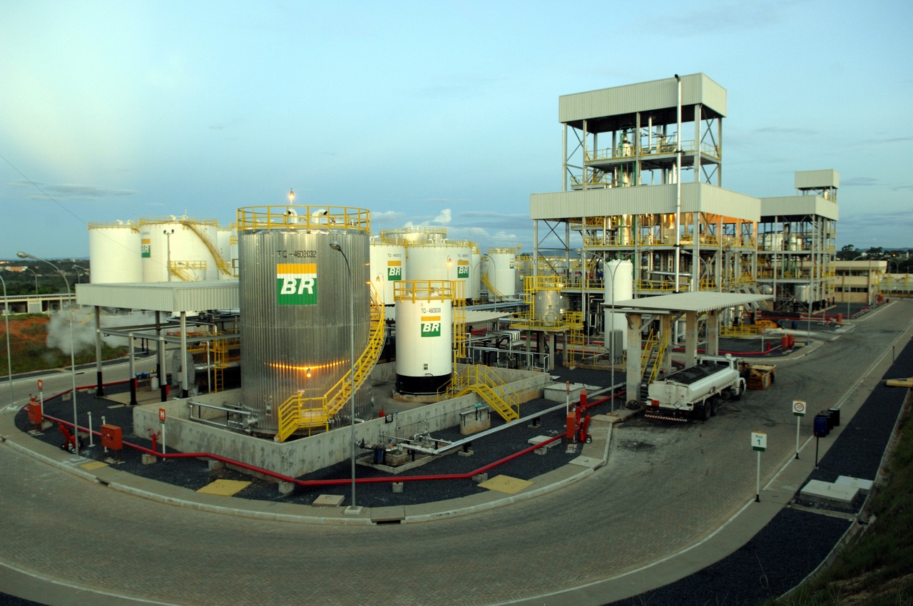 Aumento para 10% do percentual de biodiesel no diesel entra em vigor.
