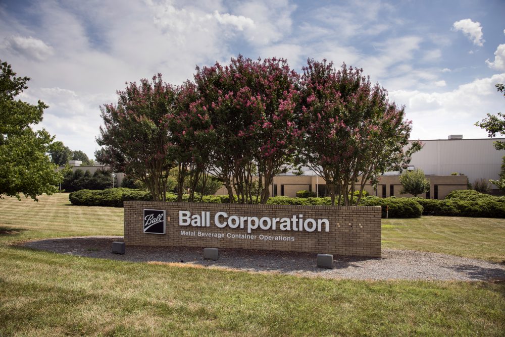 DHL vence concorrência para gerir embarques internacionais da Ball Corporation.