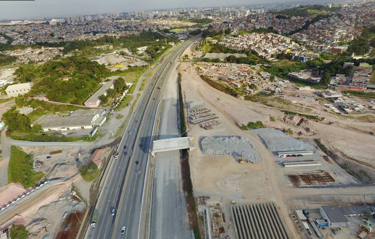 Câmara aprova MP que prorroga concessões de portos, aeroportos e ferrovias.