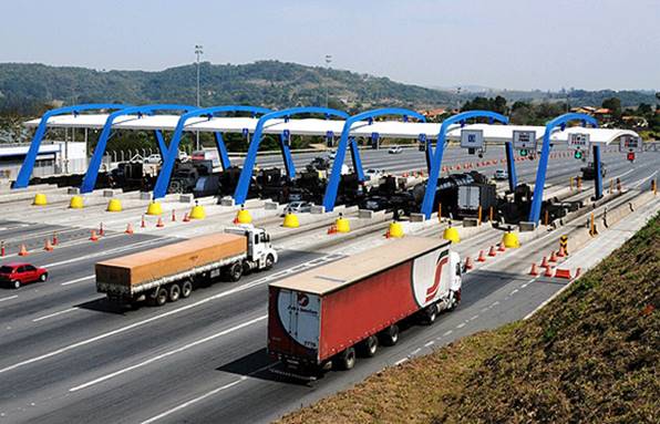 Fluxo de veículos nas rodovias tem redução de 1,5% em abril, na comparação com março, é o que mostra o índice ABCR.