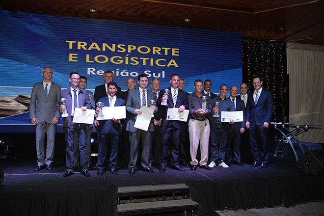 Prêmio Destaque 2017 reconhece profissionais do transporte no ES.