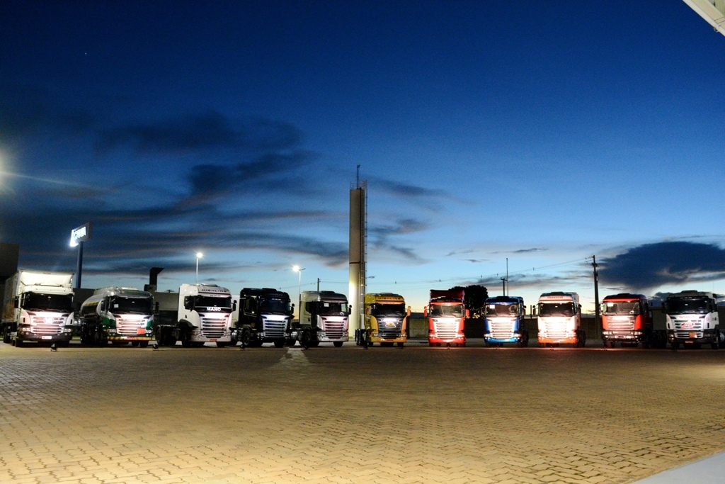 Mercado de caminhões e ônibus cresce 61,2% nos primeiros dois meses do ano.