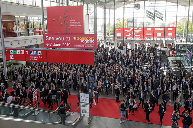 CNT participa de feira na Europa sobre inovações no transporte.