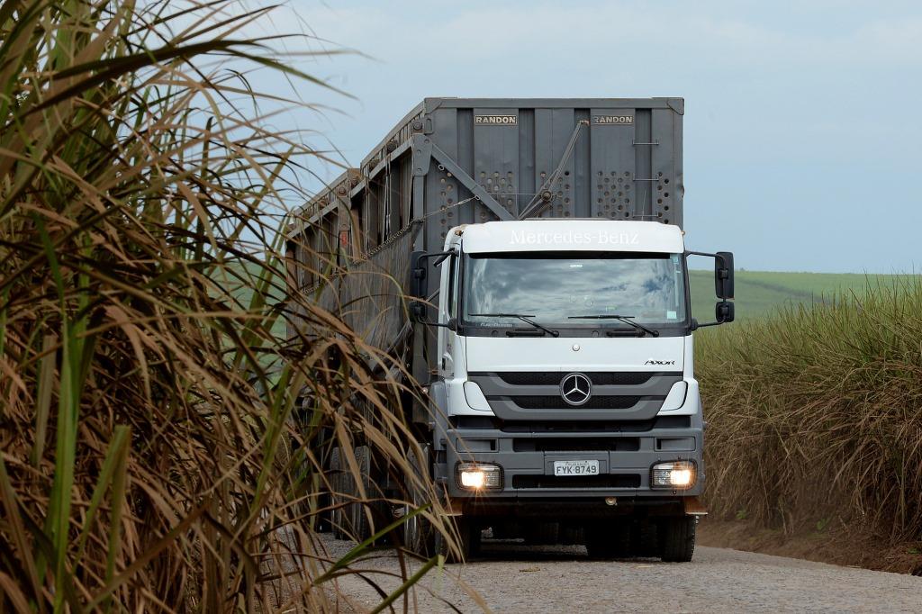 Mercedes-Benz anuncia grandes negócios  de veículos comerciais em 2018.