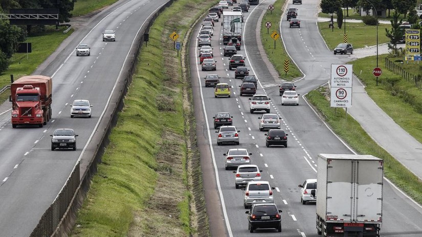 Movimentação de cargas no Brasil apresenta crescimento acima de 5% em 2017.