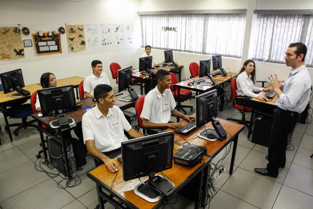 MAN Latin America capacita jovens para primeiro emprego.