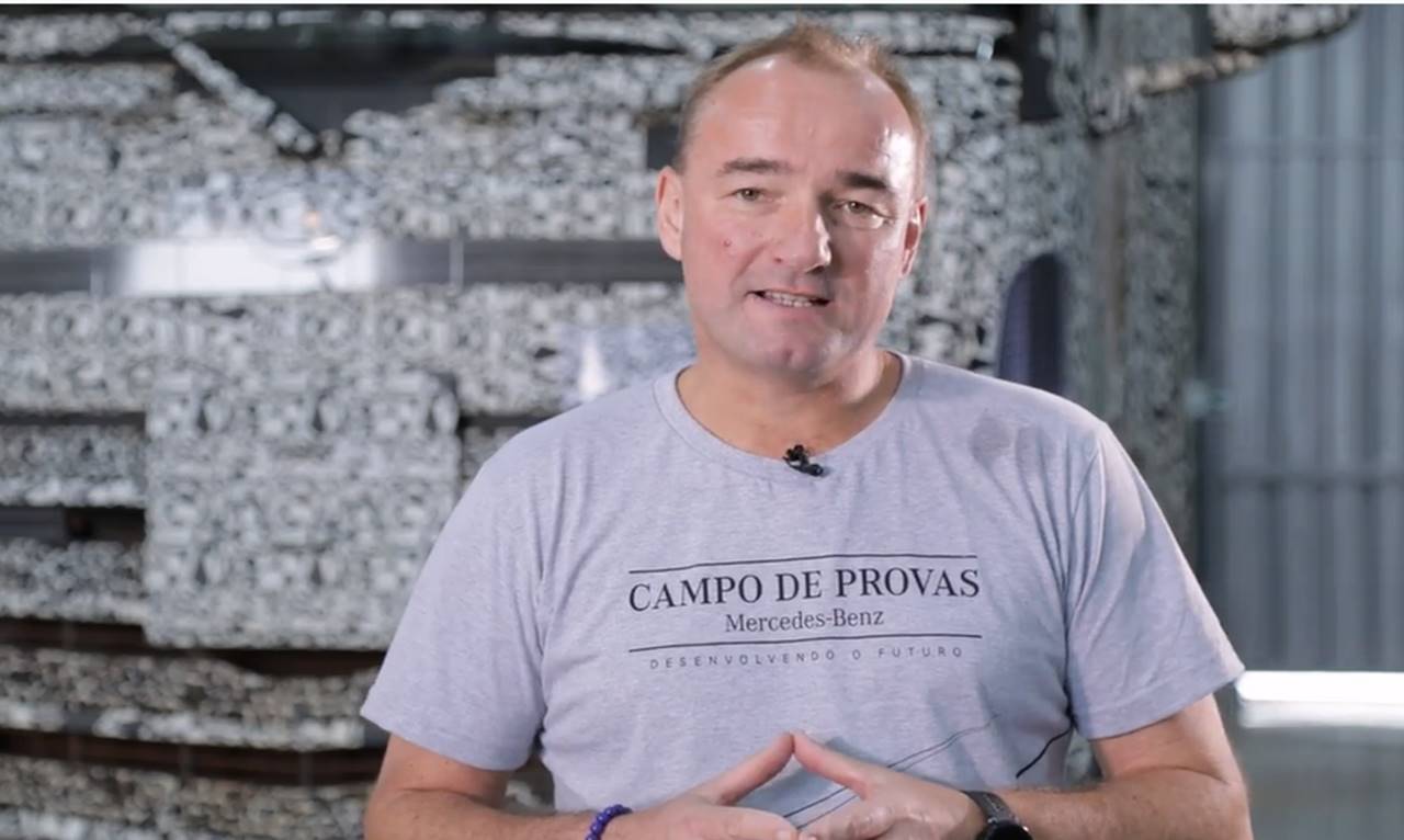 Mercedes-Benz inaugura Campo de Provas no Brasil e acelera o desenvolvimento de caminhões e ônibus.