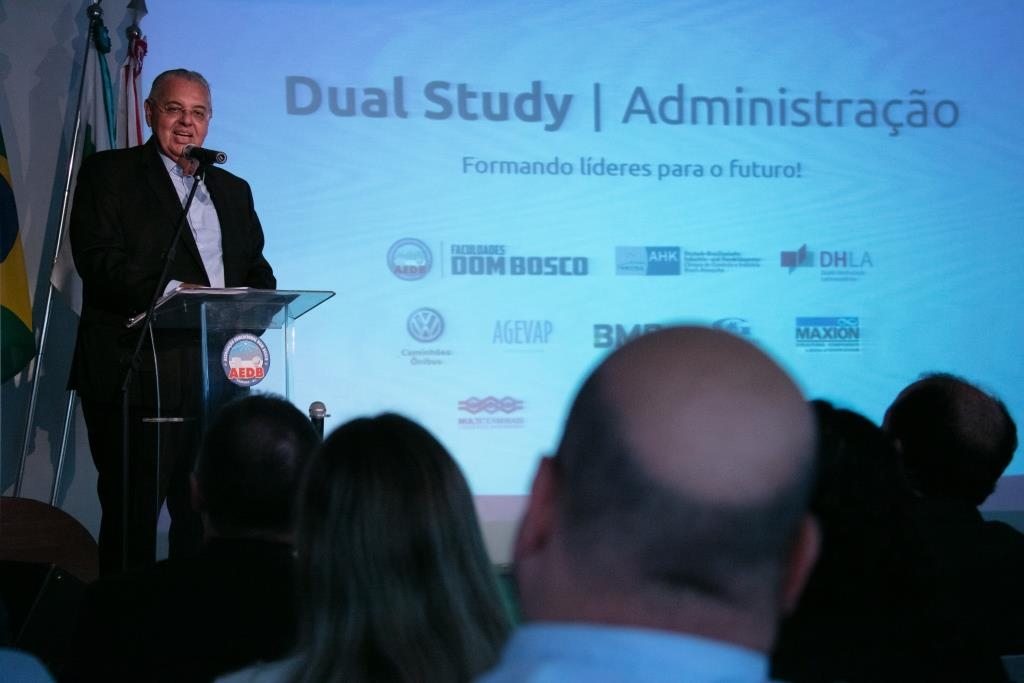 AHK Rio oferece aula inaugural de formação Dual Universitária.