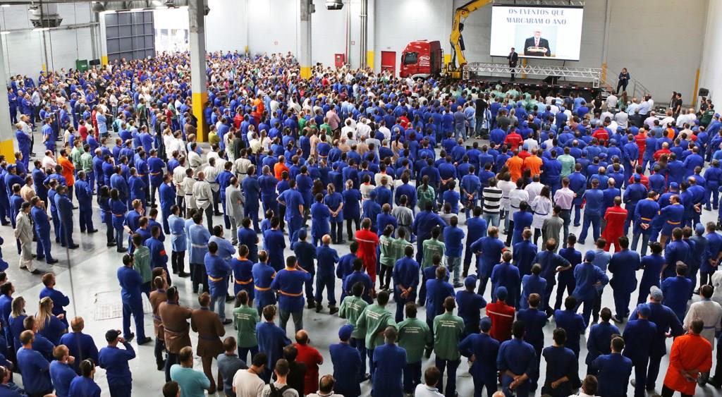 Marcopolo promove encontro marcado de final de ano.