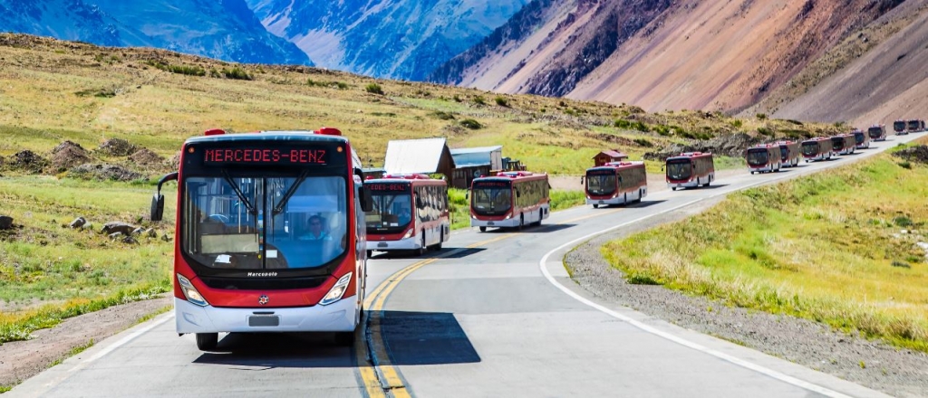 Mercedes-Benz vende frota de 500 ônibus para o Chile.