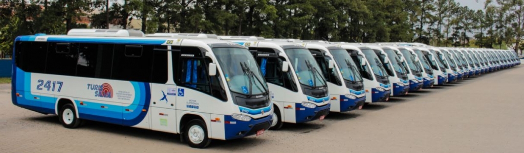 Mercedes-Benz vende mais de 600 ônibus para fretamento em 2018.