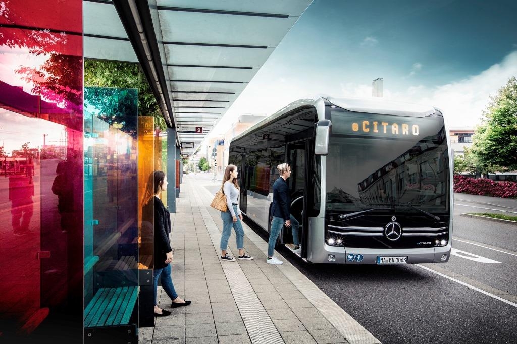 Ônibus elétricos eCitaro e Setra da Daimler Buses recebem prêmios.