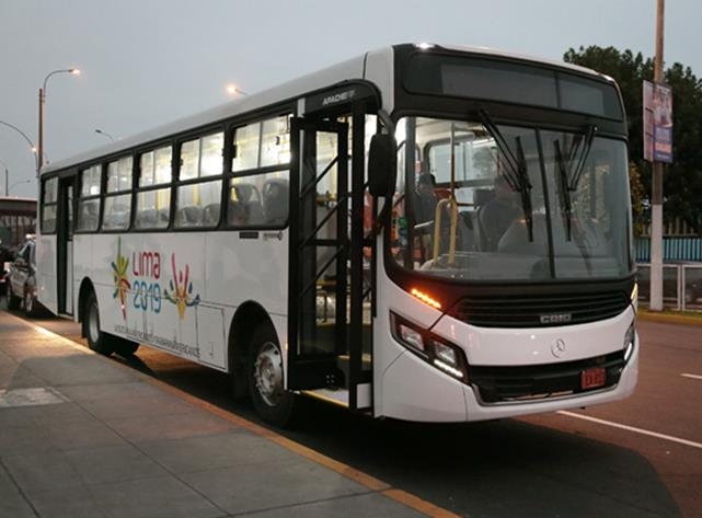 Novos ônibus Mercedes-Benz vão transportar atletas dos jogos Pan-Americanos.
