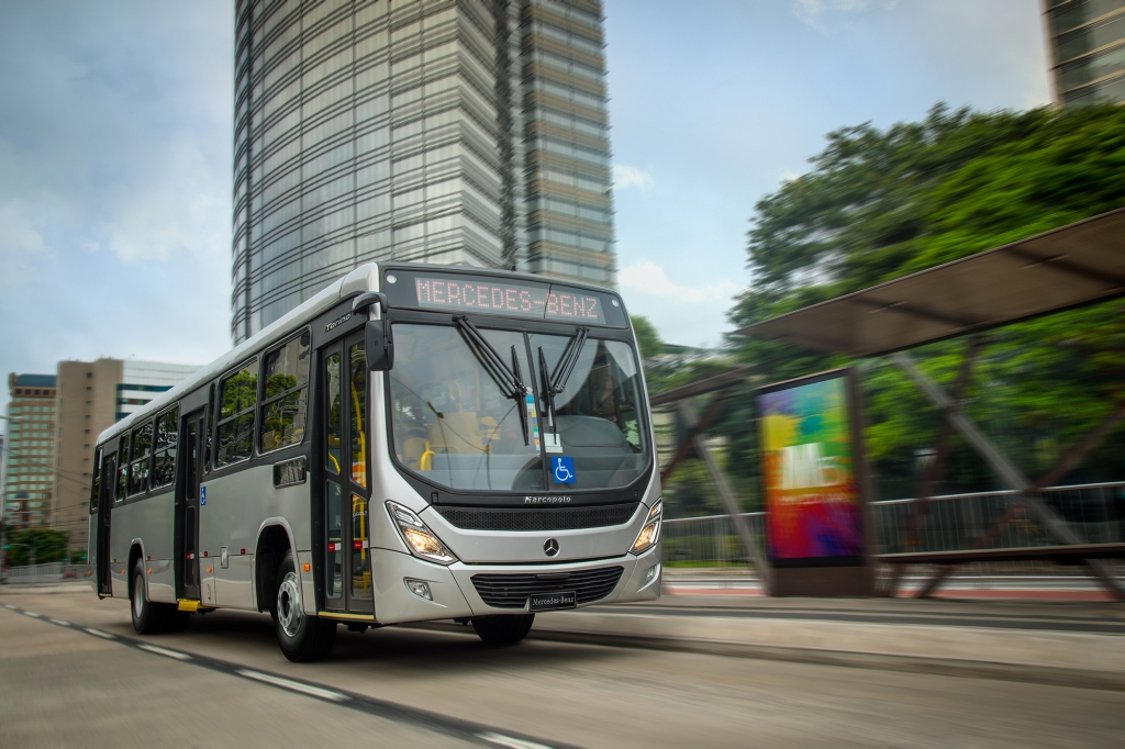 Mercedes-Benz vende 86 ônibus urbanos para empresas de Minas Gerais.