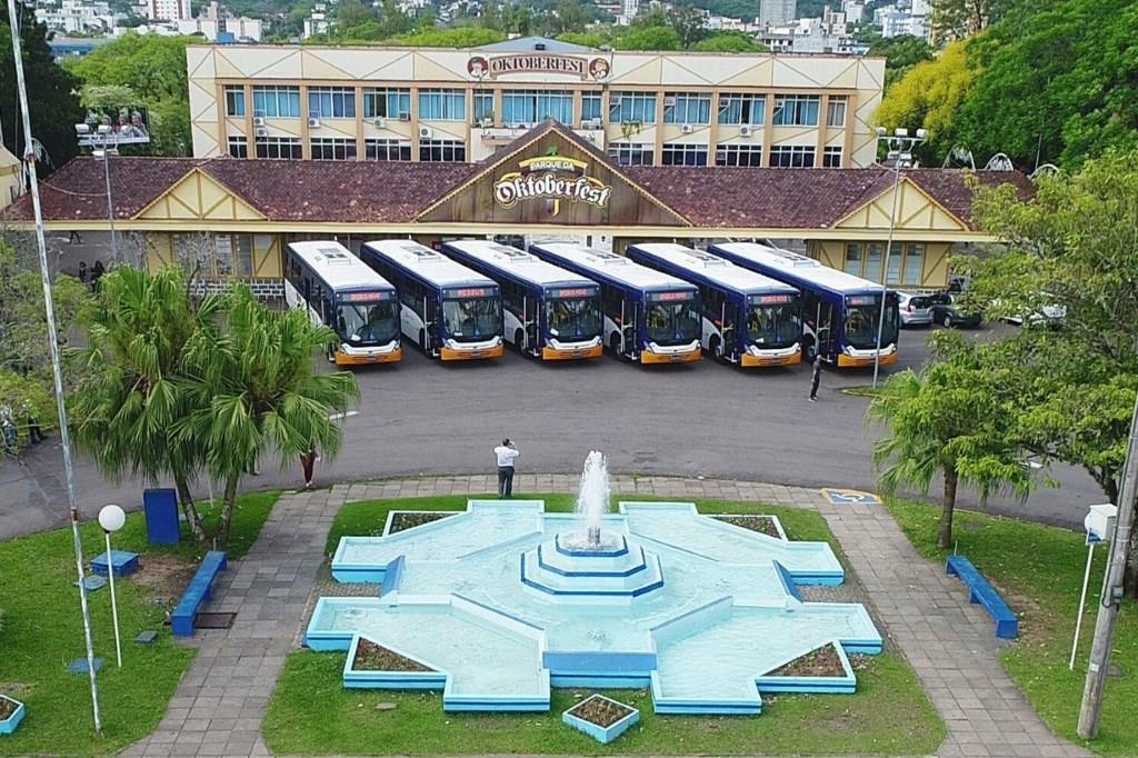 Operadora Stadtbus Transportes, de Santa Cruz Do Sul, adquire primeiro Neobus Spectrum 325