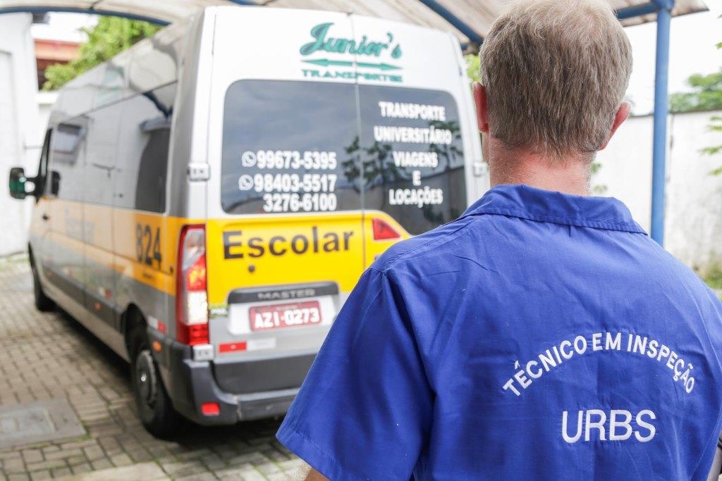 Transporte escolar - Quem pretende atuar e quem vai usar, precisa conhecer normas de segurança.