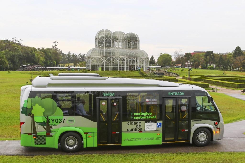 Volare 100% elétrico entra em operação em Curitiba.