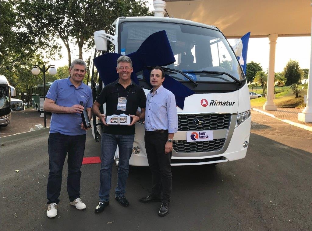 Rimatur compra 22 miniônibus Volare.